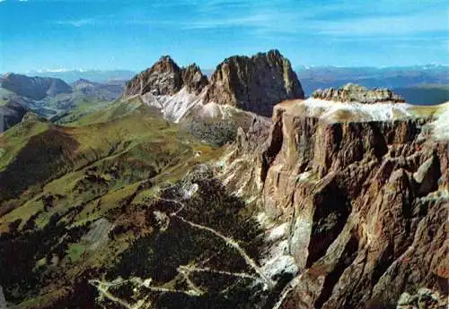 AK / Ansichtskarte  Dolomiti__Dolomiten_IT Strada delle Dolomiti al Passo Sella Il Sassolungo con Gruppo Sella