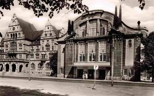 AK / Ansichtskarte 73966365 BIELEFELD Stadttheater und Rathaus