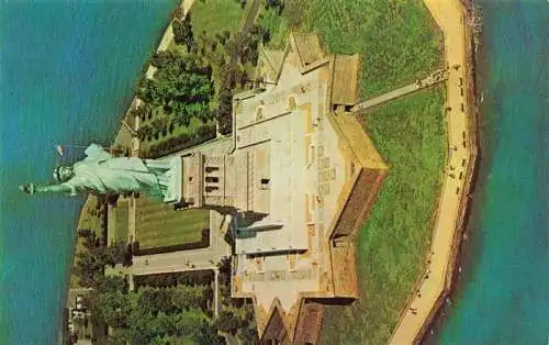 AK / Ansichtskarte 73966624 NEW_YORK_City_USA Statue of Liberty National Monument Liberty Island aerial view
