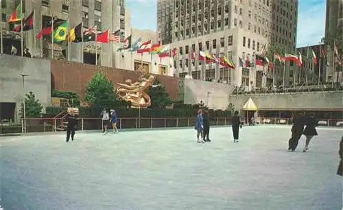 AK / Ansichtskarte 73967490 NEW_YORK_City_USA Rockefeller Plaza Outdoor Skating Pond