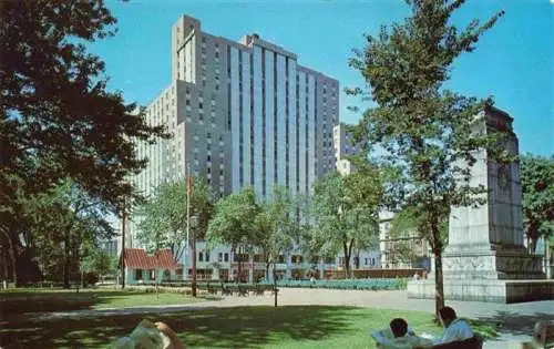 AK / Ansichtskarte 73967534 Montreal__Quebec_Canada The Sheraton Laurentian Hotel from Dominion Square
