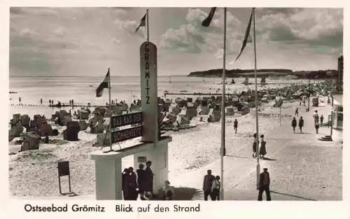 AK / Ansichtskarte  Groemitz_Ostseebad Blick auf den Strand