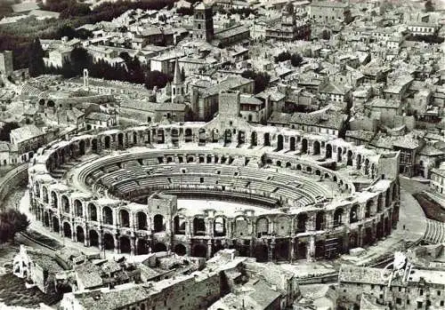 AK / Ansichtskarte  ARLES_13_Bouches-du-Rhone Vue aerienne Ensemble des Arenes