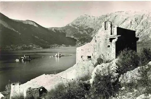 AK / Ansichtskarte  Perast_Kotor_Montenegro Pogled na otoke i tvrduvu sv Kriza