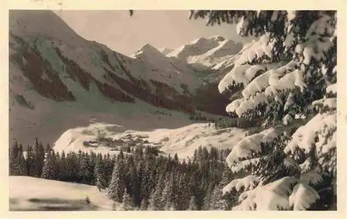 AK / Ansichtskarte  Berwang_Tirol_AT Panorama Blick von der Hochalm gegen Berwang und Lechtaler Alpen Winterlandschaft