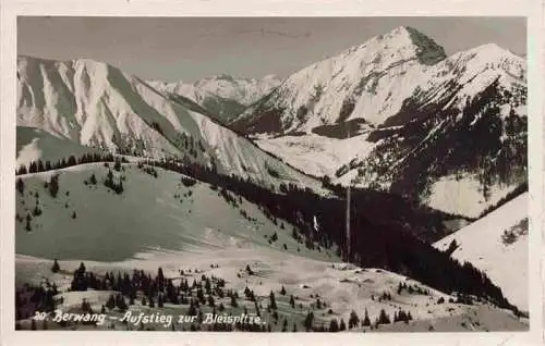 AK / Ansichtskarte 73969680 Berwang_Tirol_AT Panorama Aufsteig zur Bleispitze Winterlandschaft Alpen