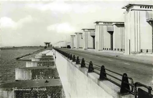 AK / Ansichtskarte  Den_Oever_Hollands_Kroon Stevinsluizen Afsluitdijk Schleusen Abschlussdeich