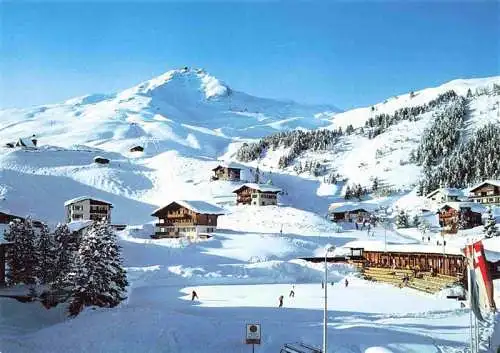 AK / Ansichtskarte  AROSA_GR Panorama Wintersportplatz Alpen Eisbahn mit Weisshorn