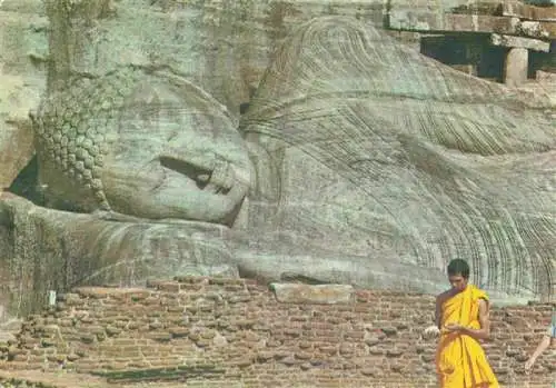 AK / Ansichtskarte 73969859 Sri_Lanka Der liegende Buddha Gal Vihare Polonnauruwa