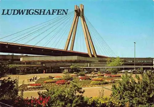 AK / Ansichtskarte 73970104 Ludwigshafen__Rhein Hauptbahnhof mit Pylon
