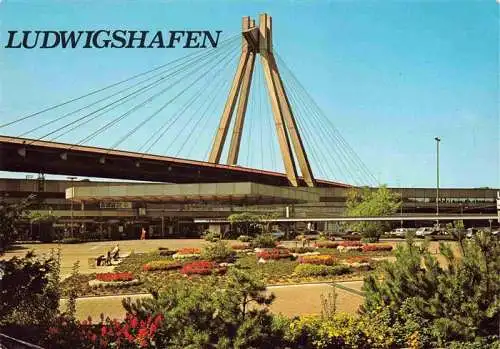 AK / Ansichtskarte  Ludwigshafen__Rhein Hauptbahnhof mit Pylon