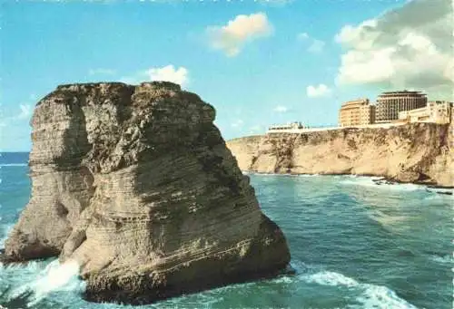 AK / Ansichtskarte  Beirut_Beyrouth_Libanon Side view of the Pigeon Rocks