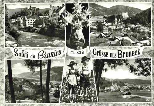 AK / Ansichtskarte 73970379 Bruneck Panorama Kindertrachten Edelweiss