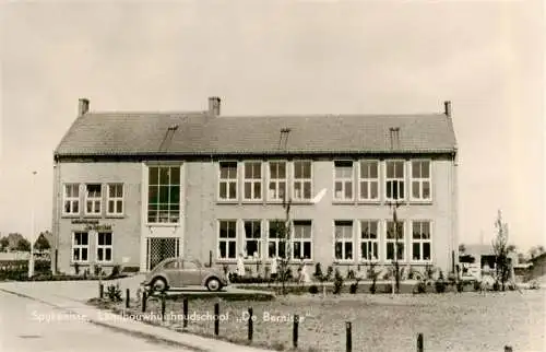 AK / Ansichtskarte  Spijkenisse_NL Landbouwhuishoudschool De Bernisse