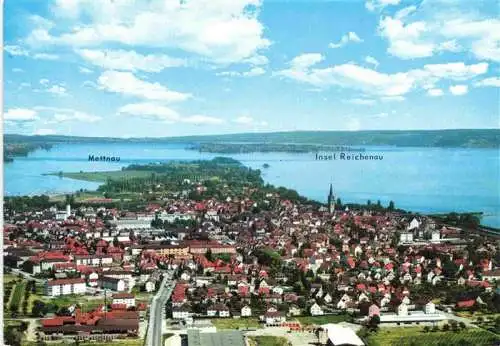 AK / Ansichtskarte  Radolfzell_Bodensee Fliegeraufnahme mit Halbinsel Mettnau und die Insel Reichenau