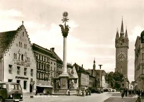 AK / Ansichtskarte  Straubing Stadtplatz mit Stadtsparkasse Pestsaeule