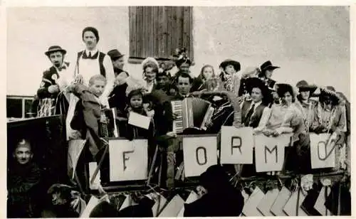 AK / Ansichtskarte  Neunburg_vorm_Wald_Bayern Theater Gruppenbild Formo