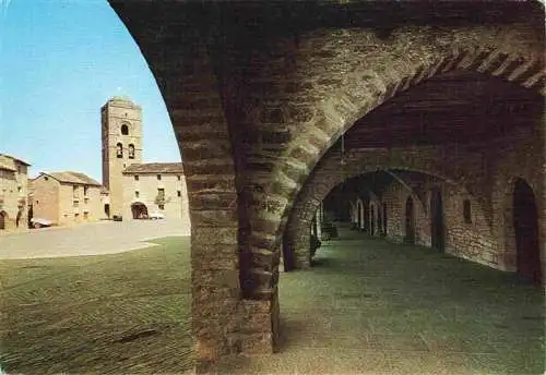 AK / Ansichtskarte  Ainsa Pirineo Aragones Arcos Plaza Mayor y Torre Parroquial