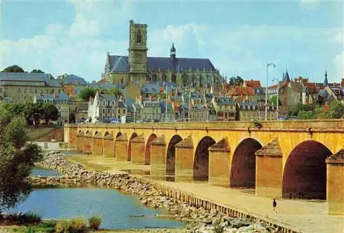 AK / Ansichtskarte  Nevers_58_Nievre Le vieux pont de Loire et la Cathedrale