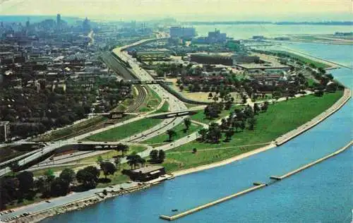 AK / Ansichtskarte  TORONTO_Canada The Frederick G. Gardiner Expressway leading into the heart of the city aerial view