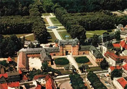 AK / Ansichtskarte 73972144 Schwetzingen_BW Schloss mit Schlossgarten Fliegeraufnahme