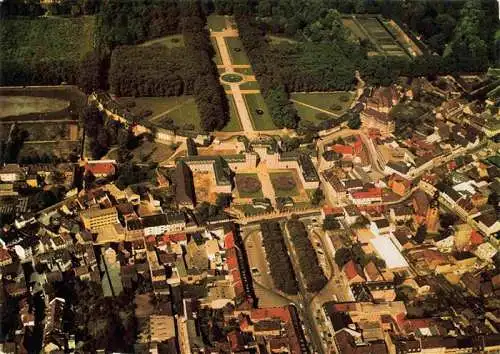 AK / Ansichtskarte 73972145 Schwetzingen_BW Blick auf Altstadt Schloss und Schlossgarten Fliegeraufnahme