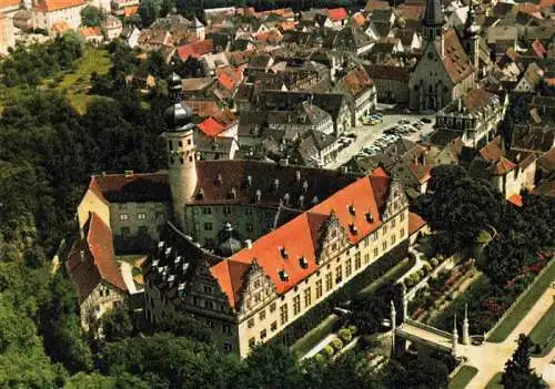 AK / Ansichtskarte 73972236 Weikersheim Schloss mit Marktplatz Fliegeraufnahme
