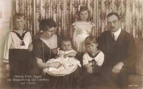 AK / Ansichtskarte  Herrenhausen_Hannover Herzog Ernst August von Braunschweig und Lueneburg und Familie