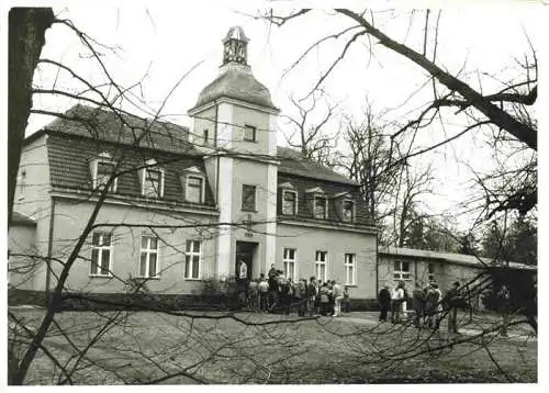 AK / Ansichtskarte 73972767 Alexanderdorf_Kummersdorf_Mellensee_Brandenburg Wandergruppe