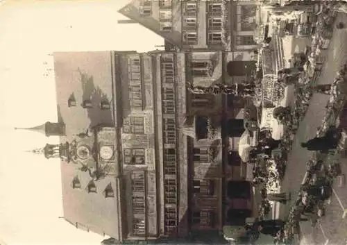 AK / Ansichtskarte 73972786 TueBINGEN_BW Rathaus Marktplatz Brunnen