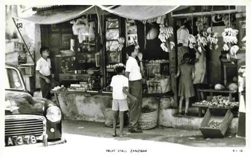 AK / Ansichtskarte 73972967 Zanzibar_Sansibar_Tanzania Fruit Stall