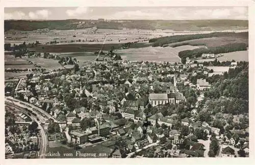 AK / Ansichtskarte  Leutkirch Fliegeraufnahme mit Bahnhofrestauration