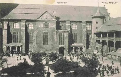 AK / Ansichtskarte  KoeNIGSBERG__Ostpreussen_Kaliningrad_RU Schlosshof Feldpost