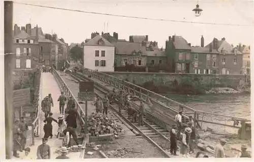 AK / Ansichtskarte  Mezieres_08-Charleville Brueckenbau ueber die Maas