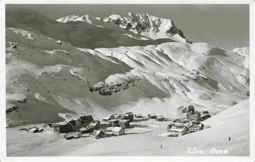 AK / Ansichtskarte 73973660 Zuers_Arlberg Panorama Wintersportplatz Alpen