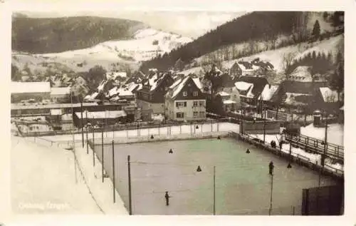 AK / Ansichtskarte  Geising_Erzgebirge Panorama Eisstadion