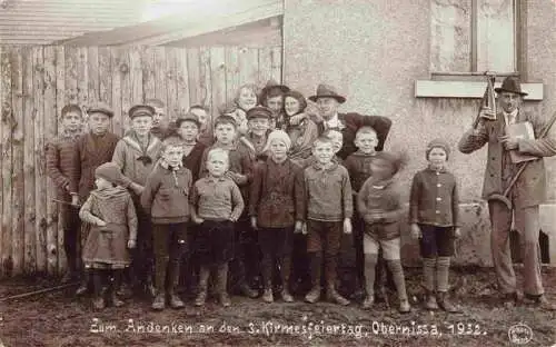 AK / Ansichtskarte  Obernissa_Moenchenholzhausen_Thueringen Zum Andenken an den 3. Kirmesfeiertag Gruppenbild