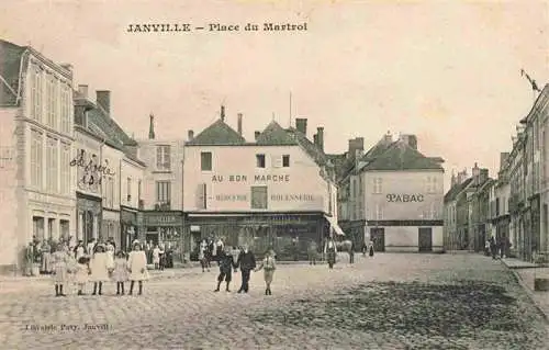 AK / Ansichtskarte  Janville_28_Eure-et-Loir Place du Martroi