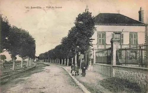 AK / Ansichtskarte  Janville_28_Eure-et-Loir Mall du Secret