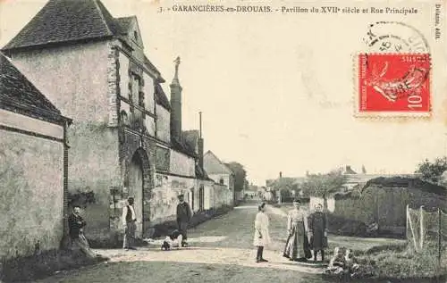 AK / Ansichtskarte  Garancieres-en-Drouais_28_Eure-et-Loir Pavillon du XVIIe siècle et Rue Principale