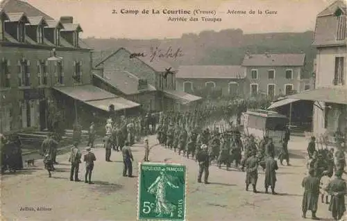 AK / Ansichtskarte  Camp_de_la_Courtine_23_Creuse Avenue de la Gare Arrivée des Troupes