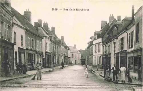 AK / Ansichtskarte  Brou_28_Eure-et-Loir Rue de la République