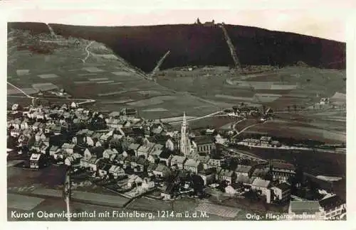 AK / Ansichtskarte  Oberwiesenthal_Erzgebirge Panorama Blick zum Fichtelberg Original Fliegeraufnahme