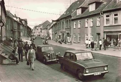 AK / Ansichtskarte 73975816 Malchow Guestrower Strasse Automobile