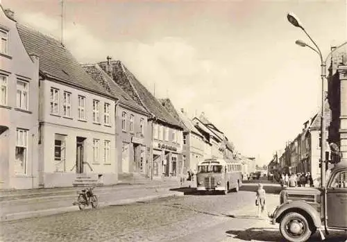 AK / Ansichtskarte 73975826 Gnoien Friedensstrasse Bus