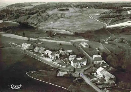 AK / Ansichtskarte  Loubinet_Vieillespesse_15_Cantal Vue générale aérienne