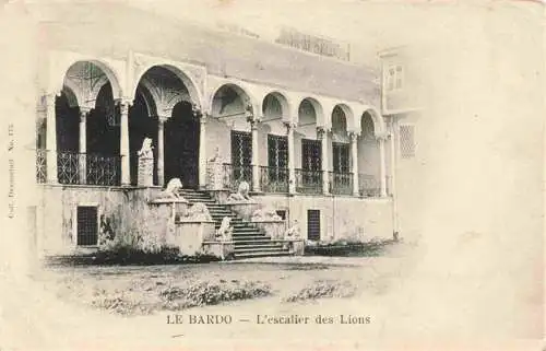 AK / Ansichtskarte 73975904 Le_Bardo_Tunis_Tunesie Escalier des Lions