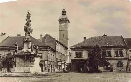 AK / Ansichtskarte 73975935 Uherske_Hradiste_Ungarisch-Hradisch_CZ Ortszentrum Saeule Kirchturm