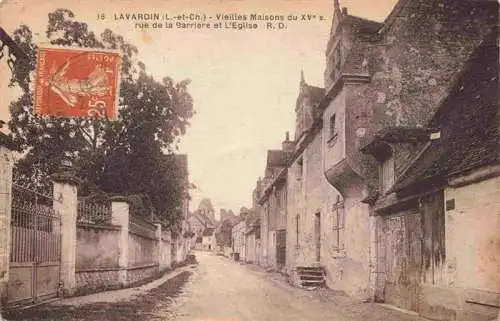 AK / Ansichtskarte  Lavardin_41_Loir-et-Cher Vieilles Maisons Rue de la Barriere et l'Eglise
