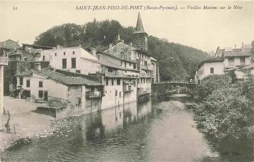 AK / Ansichtskarte  Saint-Jean-Pied-de-Port_64_Pyrenees-Atlantiques Vieilles Maisons sur la Nive